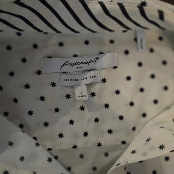 Foxcroft Size 2 White and Black Stars Button Down Shirt Retro Pin Up 90s Y2k - Picture 7 of 9